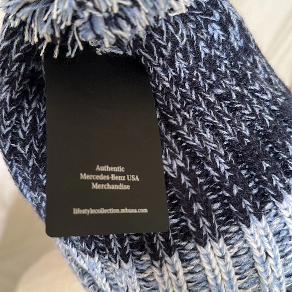 Mercedes-Benz USA Authentic - Picture 5 of 8